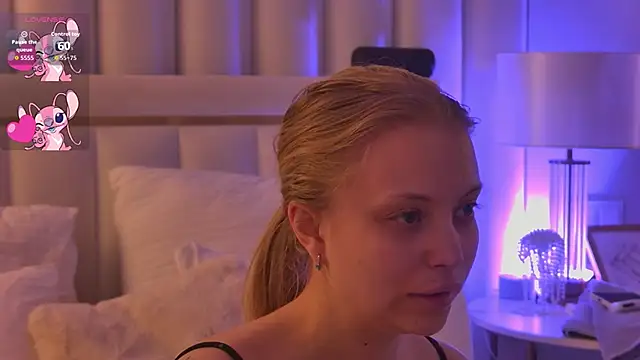 DorisHell online show from 10-28-25, 03:07