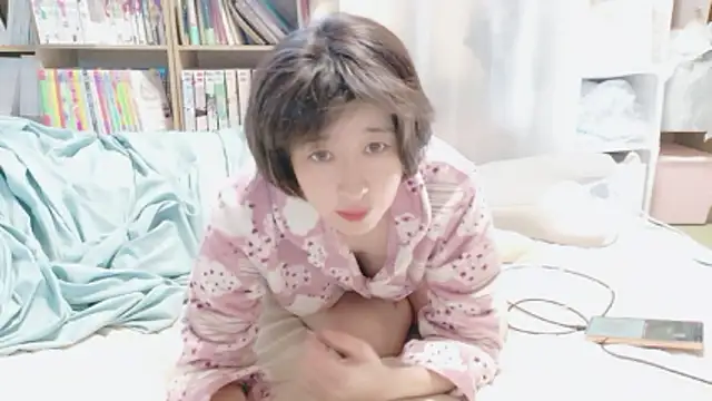 Snapshot of morikawa_sayaka chatting on 05-31-26, 11:38 morikawa sayaka online show from 05-31-26, 11:38