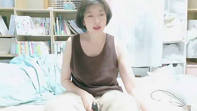 morikawa sayaka online show from 06-02-26, 01:11