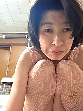 Snapshot of morikawa_sayaka chatting on 03-17-25, 11:35 morikawa sayaka online show from 03-17-25, 11:35