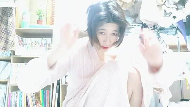 Snapshot of morikawa_sayaka chatting on 10-17-25, 11:39 morikawa sayaka online show from 10-17-25, 11:39