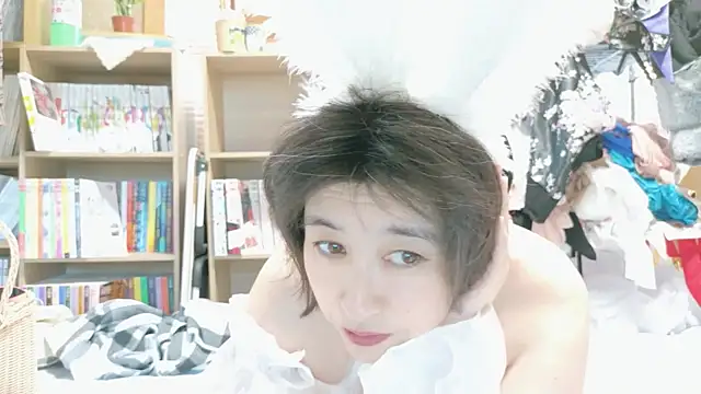 Snapshot of morikawa_sayaka chatting on 10-03-25, 11:39 morikawa sayaka online show from 10-03-25, 11:39