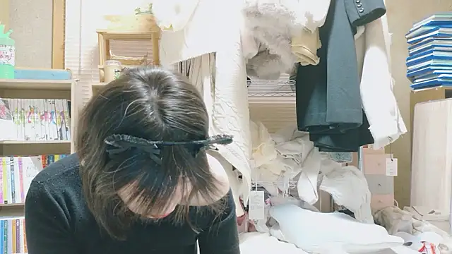 morikawa sayaka online show from 11-25-25, 11:48