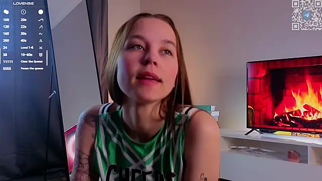 FalineDowlen online show from 12-02-25, 02:45