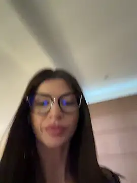 Snapshot of sweetndcrazy chatting on 03-15-26, 07:04 sweetndcrazy online show from 03-15-26, 07:04