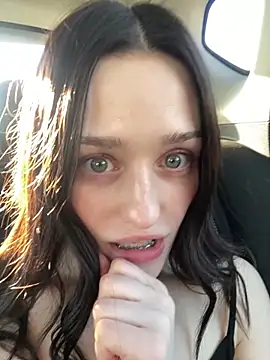 Mia Mia M online show from 04-21-26, 02:56