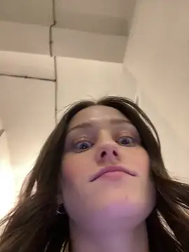 Mia Mia M online show from 03-26-26, 05:00