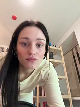 Mia Mia M online show from 06-11-26, 05:10
