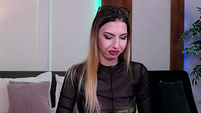 SkylerSpark online show from 09-25-25, 06:58