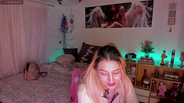 cuteweed420 online show from 04-16-26, 03:07