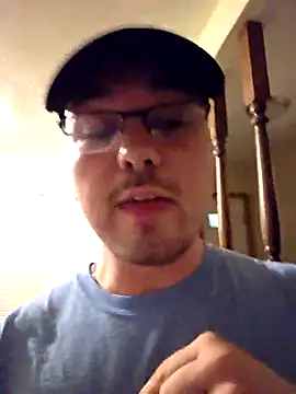 Snapshot of cmichaelxxx chatting on 03-21-25, 10:28 cmichaelxxx online show from 03-21-25, 10:28