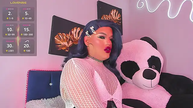 Snapshot of Missisabella_ chatting on 10-08-25, 01:18 Missisabella  online show from 10-08-25, 01:18