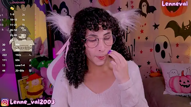 Snapshot of Lenneval1 chatting on 10-05-25, 02:13 Lenneval1 online show from 10-05-25, 02:13