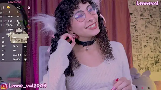 Snapshot of Lenneval1 chatting on 09-26-25, 02:18 Lenneval1 online show from 09-26-25, 02:18