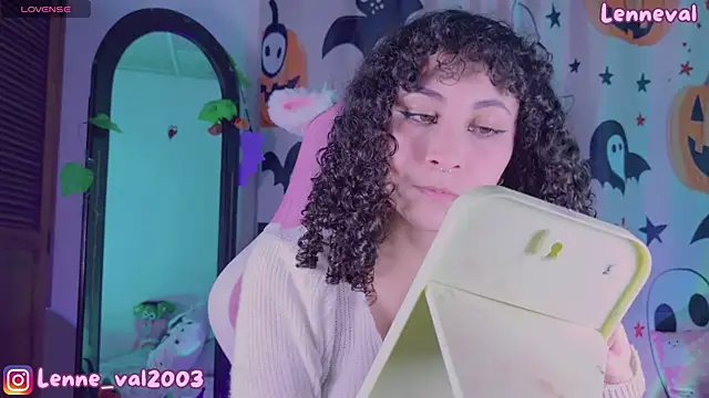 Lenneval1 online show from 10-24-25, 03:05