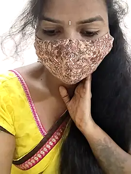 Snapshot of Telugu_magic_07 chatting on 02-15-26, 09:41 Telugu magic 07 online show from 02-15-26, 09:41