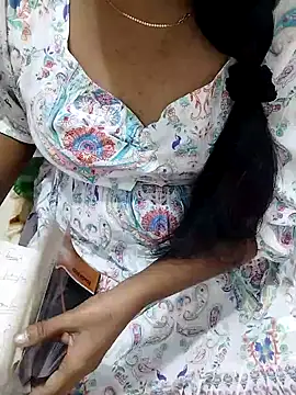 Snapshot of Telugu_magic_07 chatting on 01-23-25, 12:41 Telugu magic 07 online show from 01-23-25, 12:41