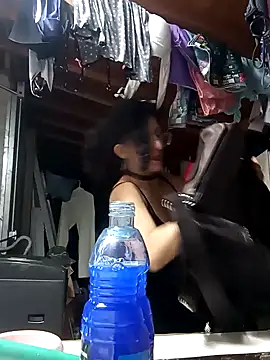 LoveElectra online show from 01-20-25, 03:59