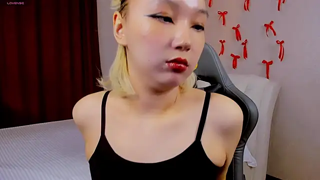 Milla Aheo online show from 02-20-26, 01:02