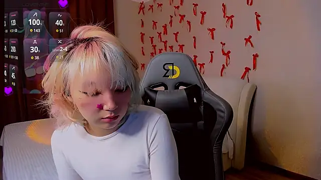 Milla Aheo online show from 04-08-26, 01:01