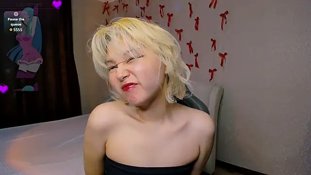 Milla Aheo online show from 01-16-26, 01:04