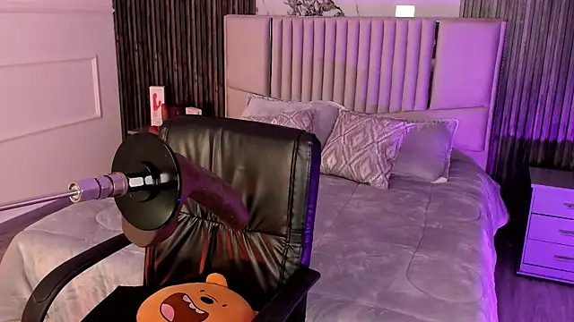 Lillyortiz online show from 11-14-25, 08:45