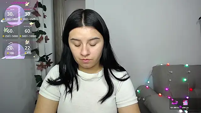 SaraBraun  online show from 02-17-25, 07:44