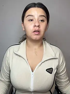 SaraBraun  online show from 04-14-26, 05:40