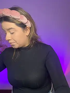 SaraBraun  online show from 07-18-26, 07:44