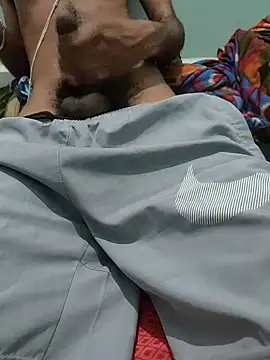 bananadick     online show from 10-08-25, 04:29