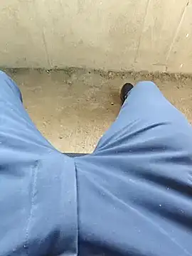 bananadick     online show from 12-17-24, 08:45