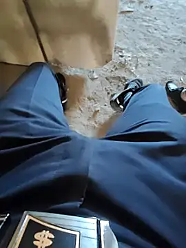 bananadick     online show from 01-21-25, 08:52