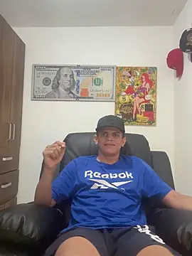 Snapshot of boss_of_cash chatting on 09-17-25, 04:09 boss of cash online show from 09-17-25, 04:09