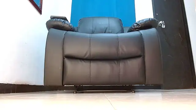 Snapshot of boss_of_cash chatting on 11-05-25, 03:04 boss of cash online show from 11-05-25, 03:04