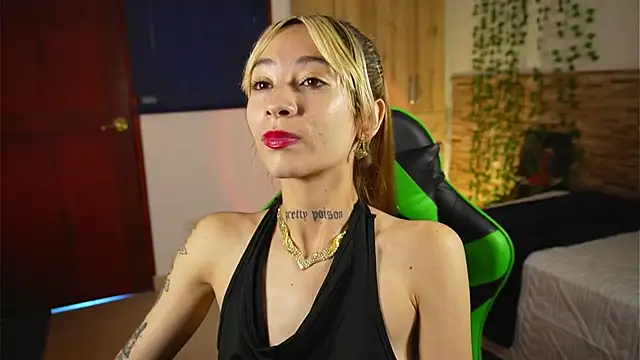 Michell Wallker online show from 02-14-26, 03:23