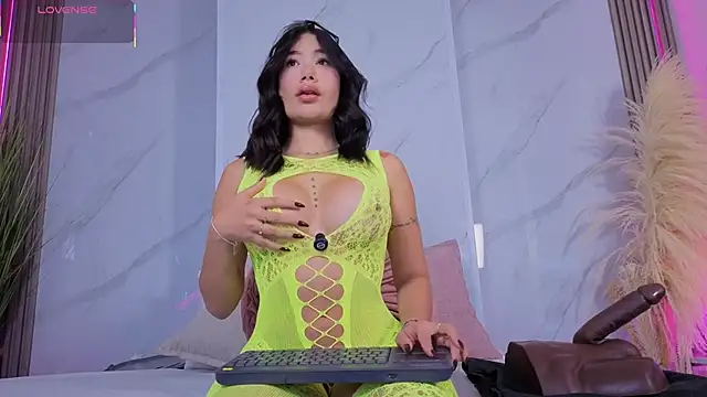 Chlooee   online show from 02-14-26, 01:50