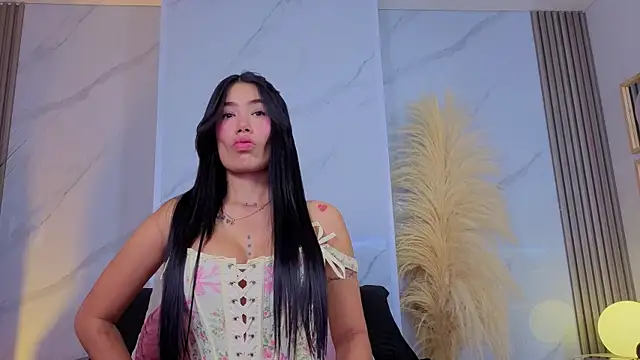 Snapshot of Chlooee__ chatting on 07-18-26, 02:53 Chlooee online show from 07-18-26, 02:53