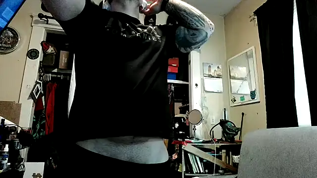 TwoFarty240 online show from 03-12-26, 03:27