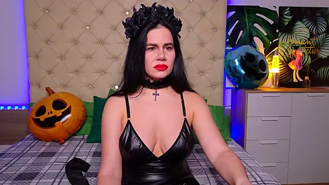 KattieSims online show from 10-29-25, 06:18