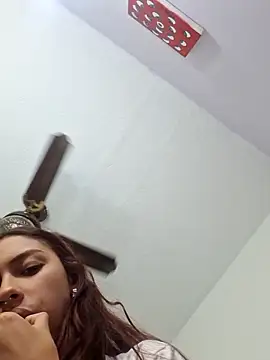 Jazmin-Cerezita online show from 03-21-26, 04:03