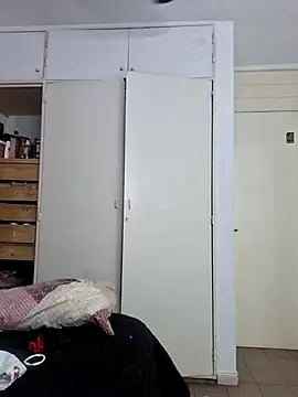 Jazmin-Cerezita online show from 10-17-25, 10:55