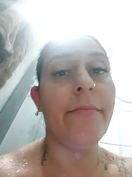 baixinhaloira online show from 11-18-25, 01:32