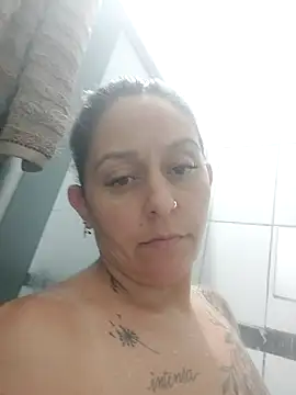 baixinhaloira online show from 11-26-25, 03:06