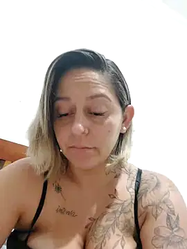 Snapshot of baixinhaloira chatting on 12-30-24, 03:14 baixinhaloira online show from 12-30-24, 03:14