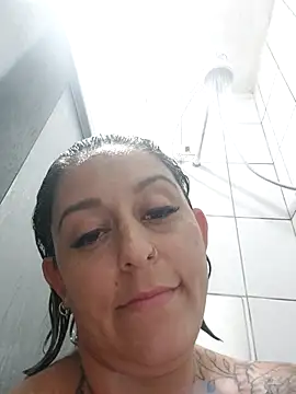 Snapshot of baixinhaloira chatting on 02-20-25, 02:29 baixinhaloira online show from 02-20-25, 02:29