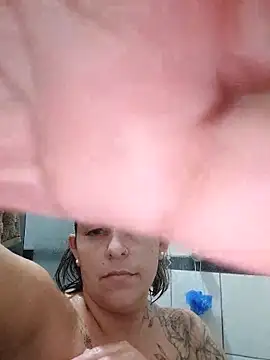 Snapshot of baixinhaloira chatting on 01-08-25, 02:14 baixinhaloira online show from 01-08-25, 02:14