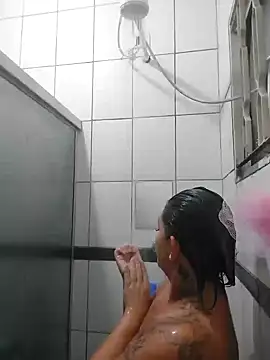 Snapshot of baixinhaloira chatting on 01-10-25, 12:49 baixinhaloira online show from 01-10-25, 12:49