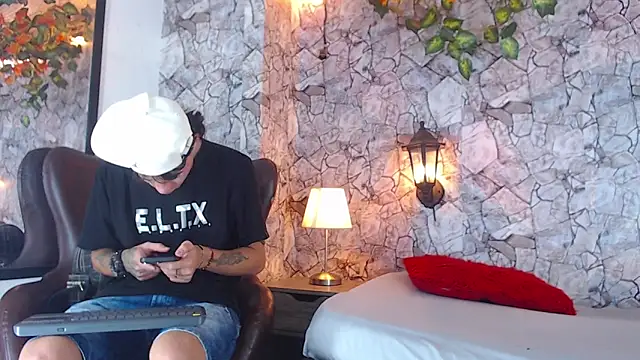 Samuel Hilton online show from 12-13-24, 10:19