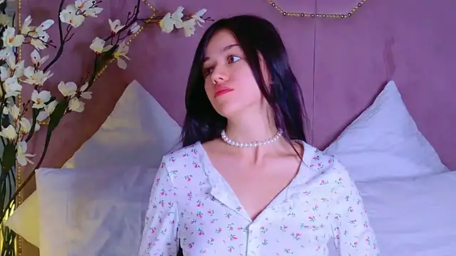 STELLA RICH online show from 10-26-25, 09:37