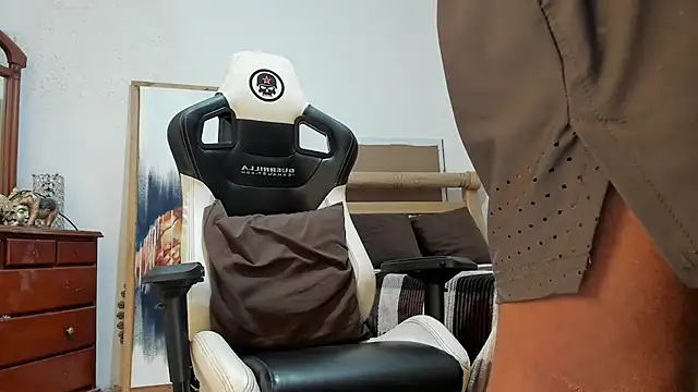 mr stiven  online show from 03-17-26, 03:09